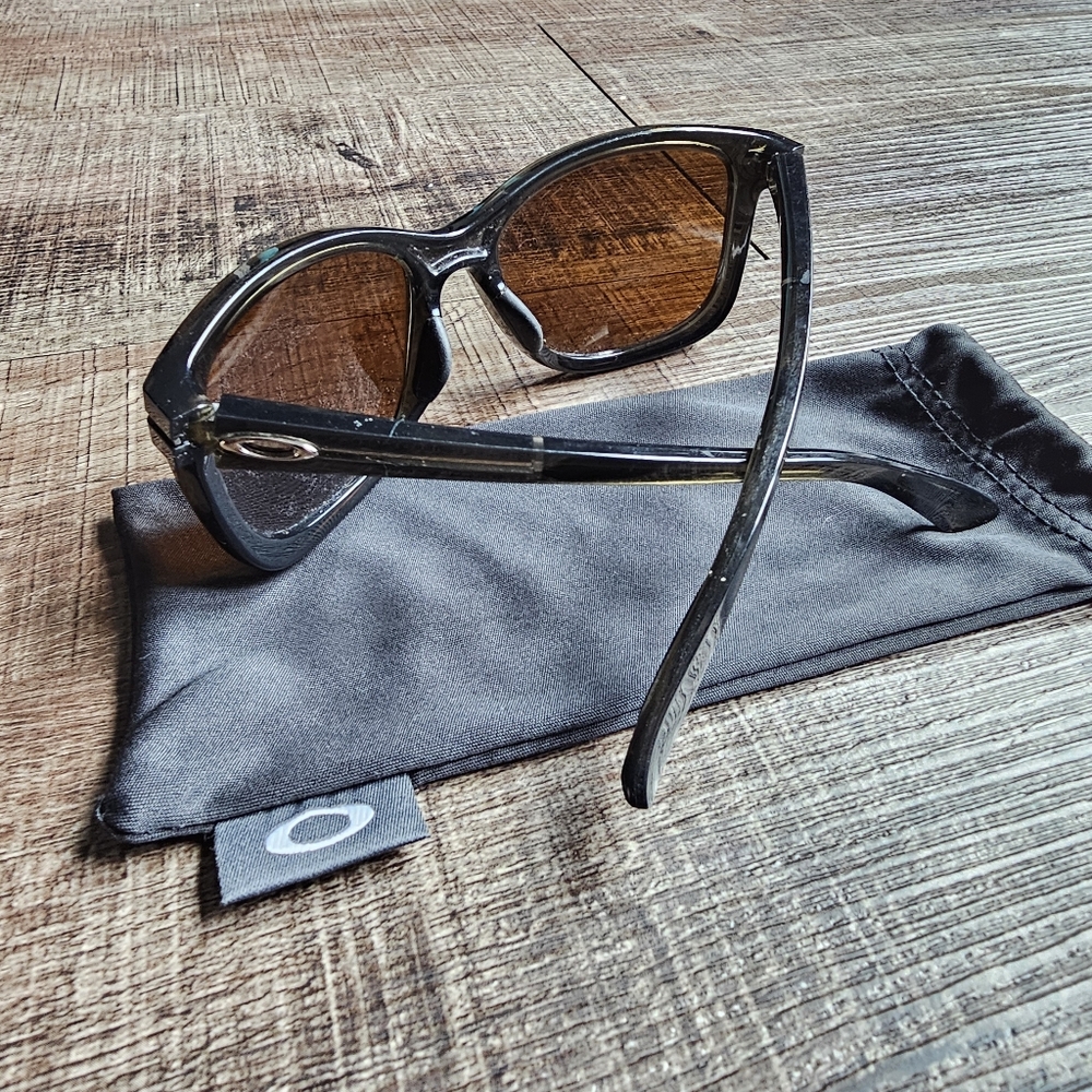 OAKLEY - Sunglasses & case